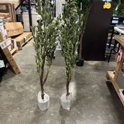 #012906 VIAGDO Artificial Olive Tree 4ft(1.2m) Tall Fake Potted Olive Silk Tree Large Faux Olive Branches and Fruits Artificial Tree for Modern Home O