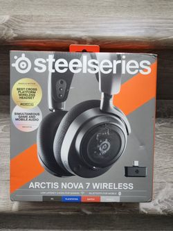 SteelSeries Arctis Nova 7 Wireless Gaming Headset Multi-Platform 