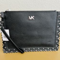 NWT Michael Kors Wristlet