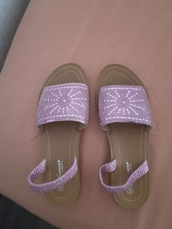 Sandles