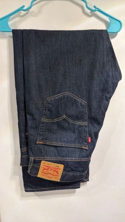 Men’s Levi’s 501 blue jeans