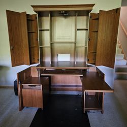 Sauder Computer Desk