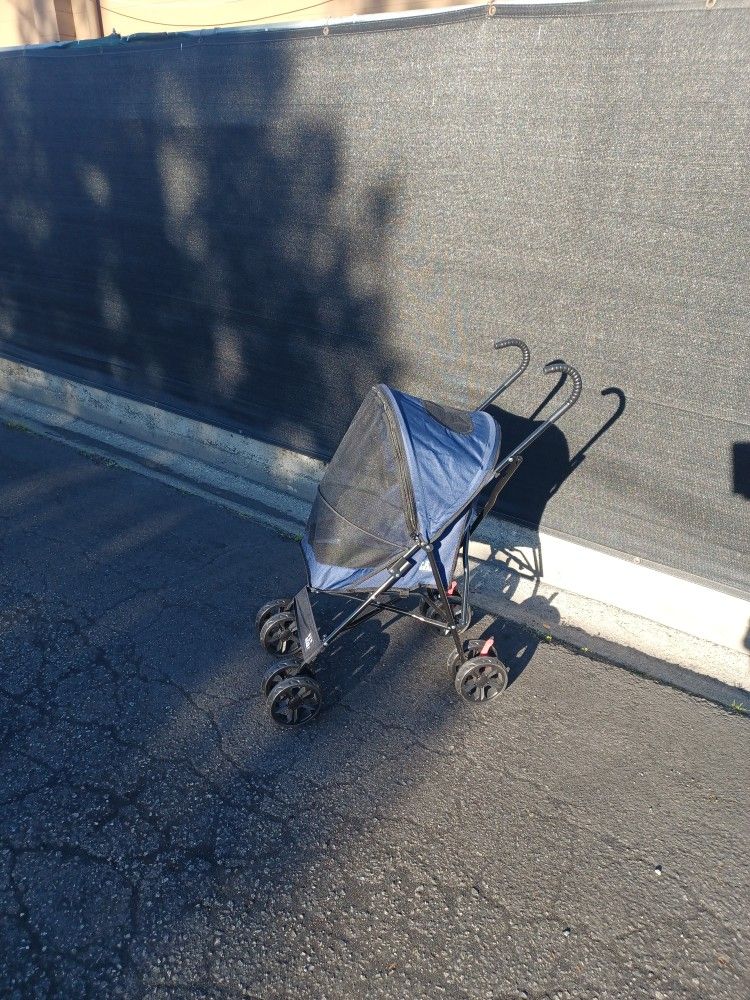 DOG STROLLER