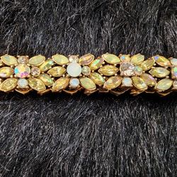 Flowery Pattern Bracelet 