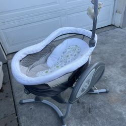 Graco Baby Swing 