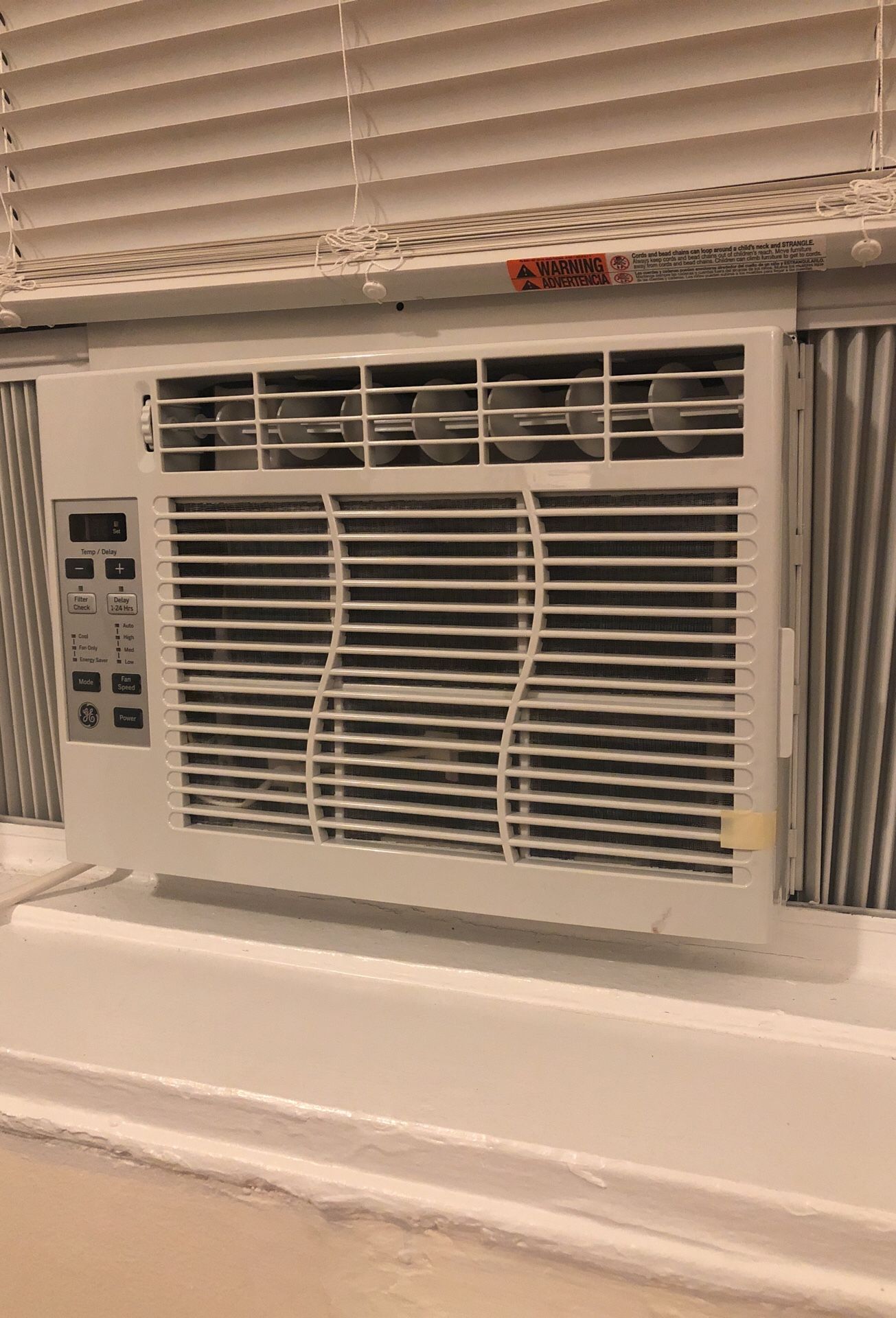 General Electric 6,000 BTU Window Air Conditioner with Remote, 115V, GE AEZ05LV