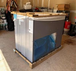 Brand new Carrier 5 Ton Package Heat Pump Unit