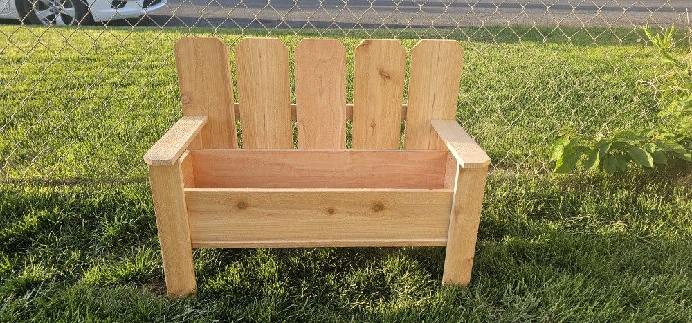 Cedar Bench Planter