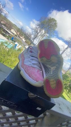 Jordan 11 Pink 🐍