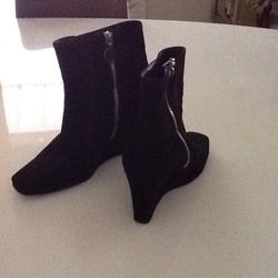 Short boots