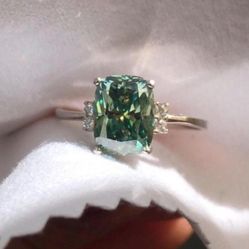 3.0 Carat Peacock Green Moissanite Cushion Cut Ring - 3 Stones