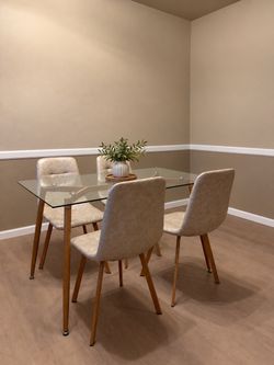 Glass Dining Table w/4 Leather Chairs
