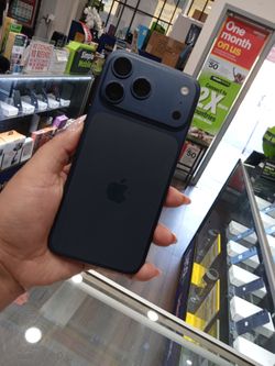 Iphone 17 pro Max tmobile only 256gb