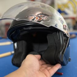 Full Face Motorcycle Helmet Sized M W/Double Visor