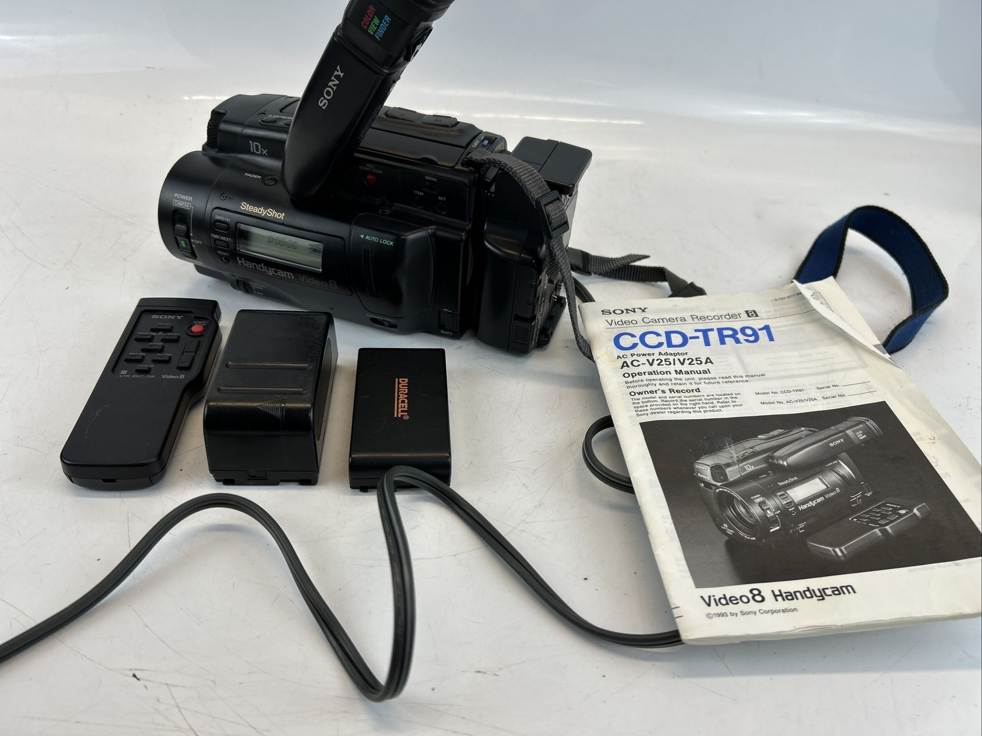Sony CCD-TR91 Black Video 8 Handycam Steady Shot 10X Optical Zoom Camcorder