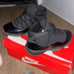 Jordan 11’s ( Cap N Gown) 