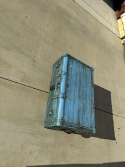 Vintage Steamer Trunk- Pacific luggage Factory San Francisco