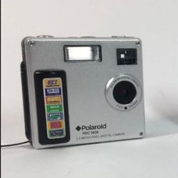 Polaroid PDC 3030