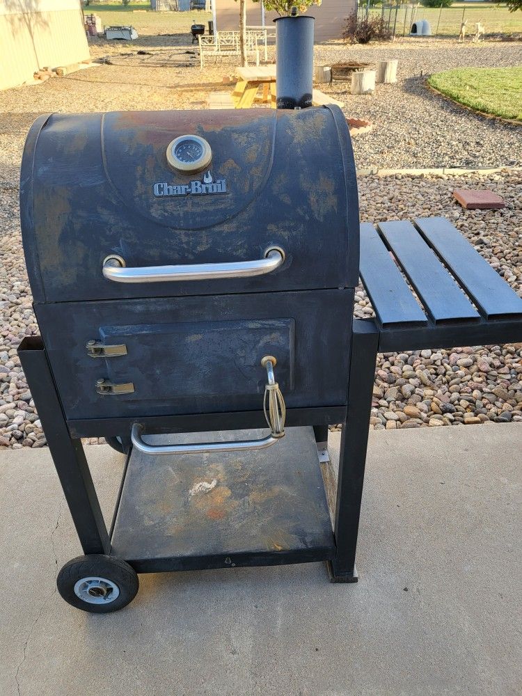 Char Broil Smoker