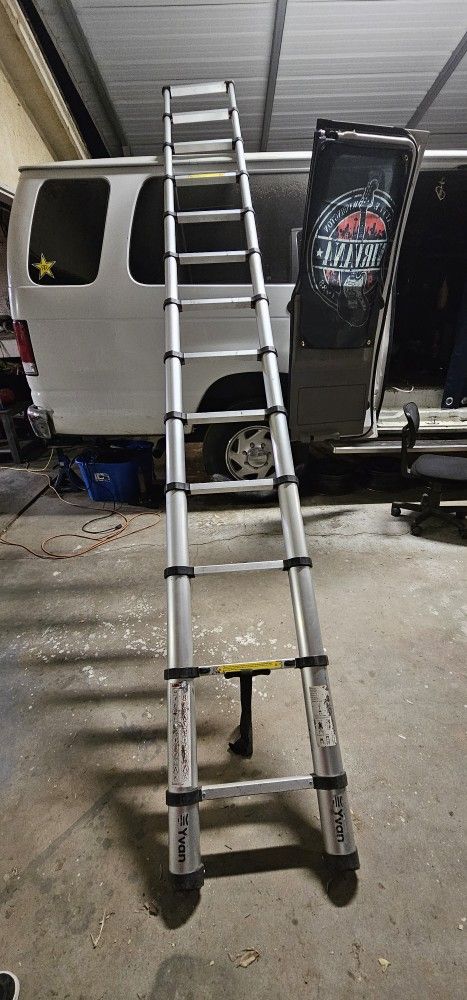 Yvan Ladder Telescopic Ladder 12.5 Feet