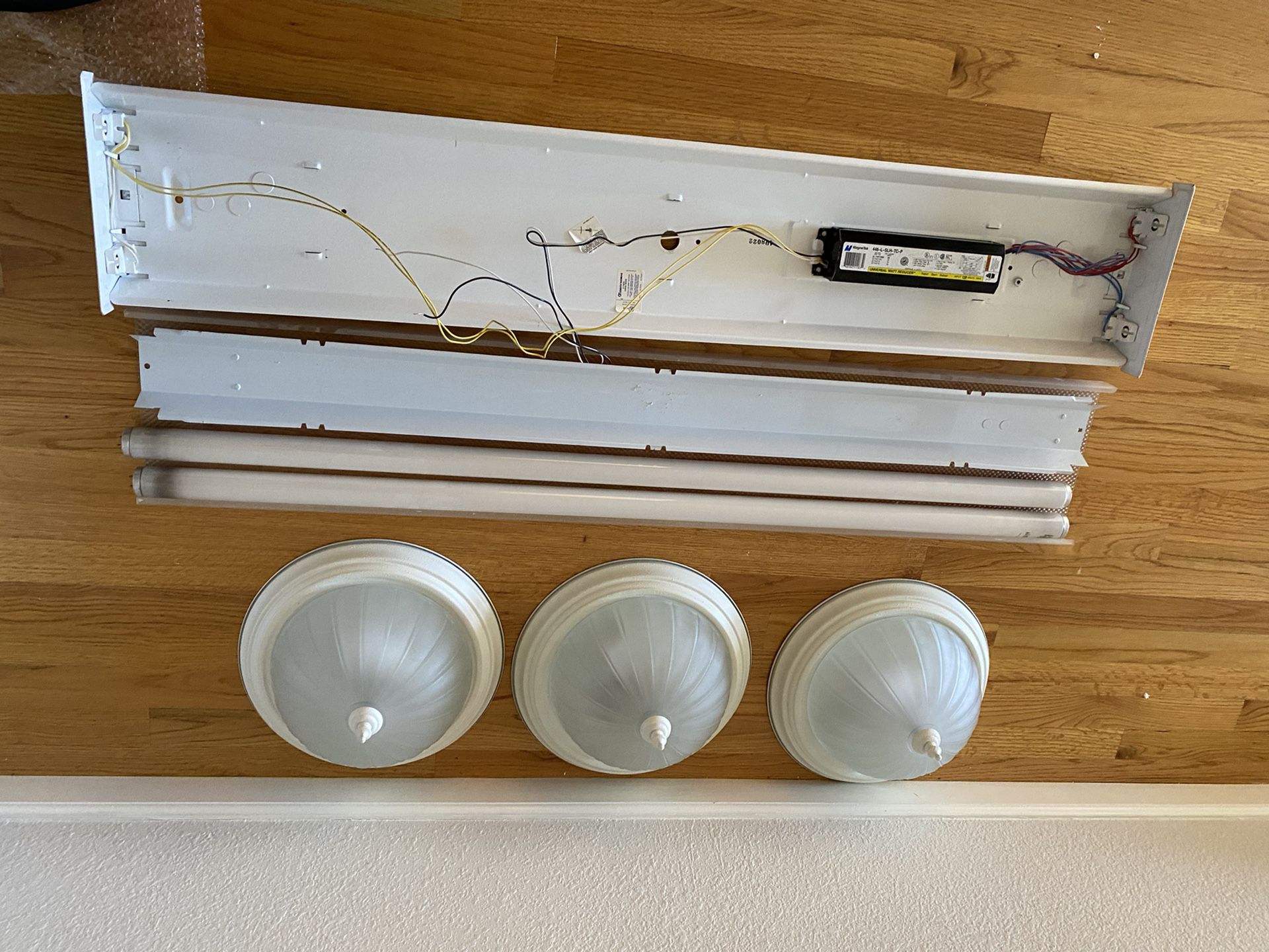 4 Light For House Kitchen Construction Tools Appliance’s Led Bulbs  Milwaukee Makita Dewalt Ryobi Diablo Senco Hitachi 