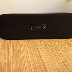 Creative D80 Wireless Bluetooth speaker