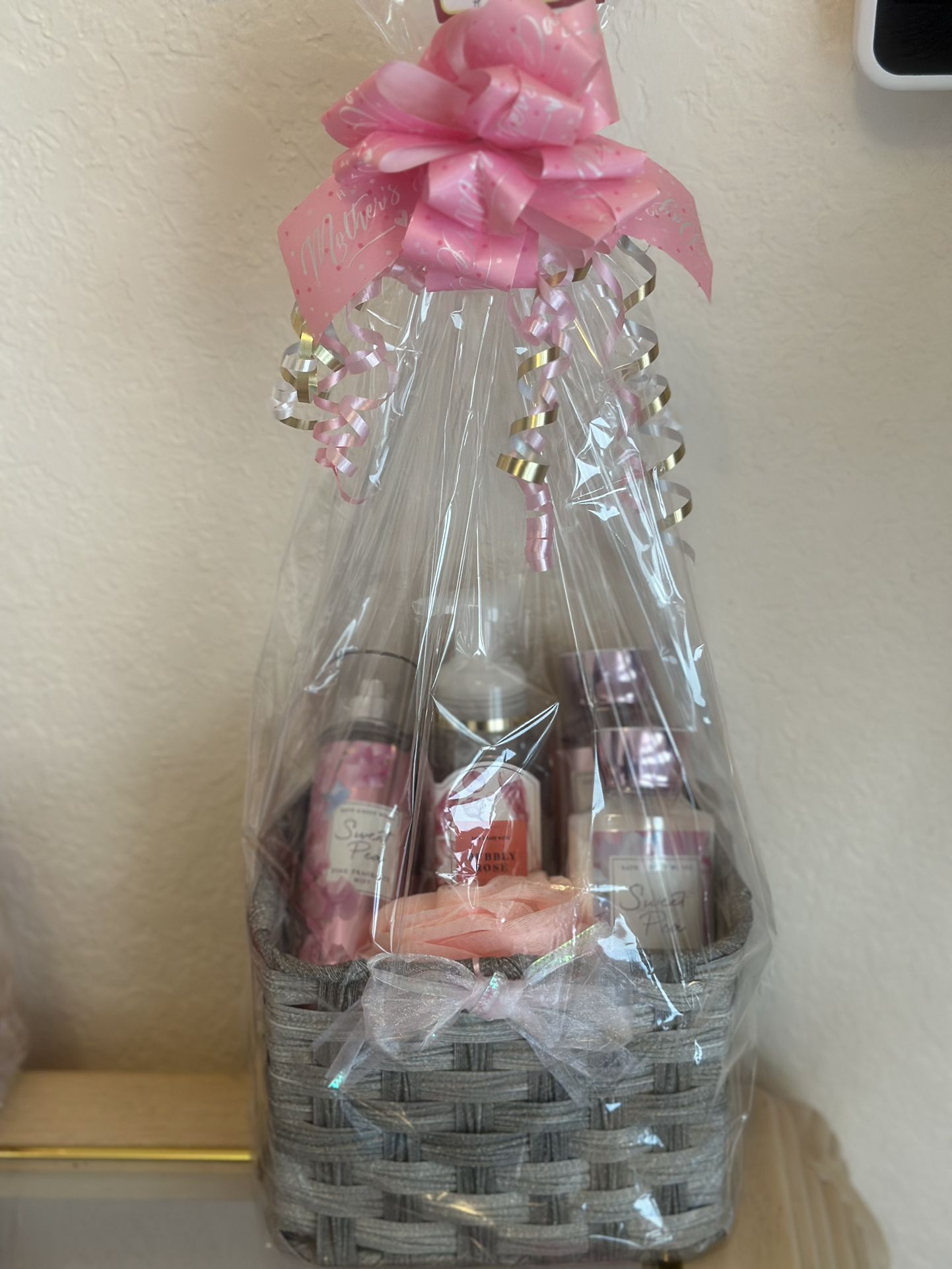 Mother’s Day Sweet Pea Gift Basket Set