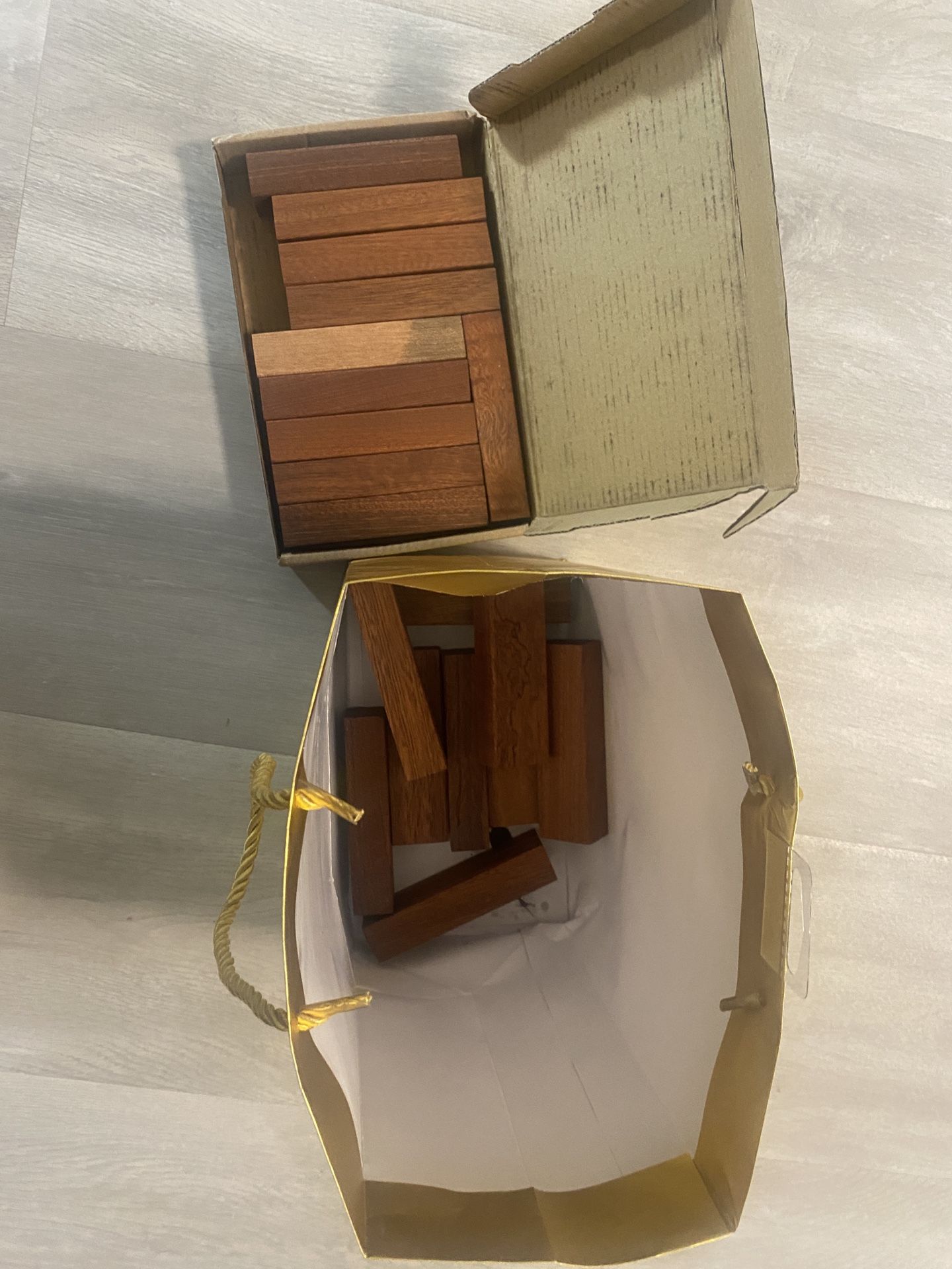 Photos Holder
