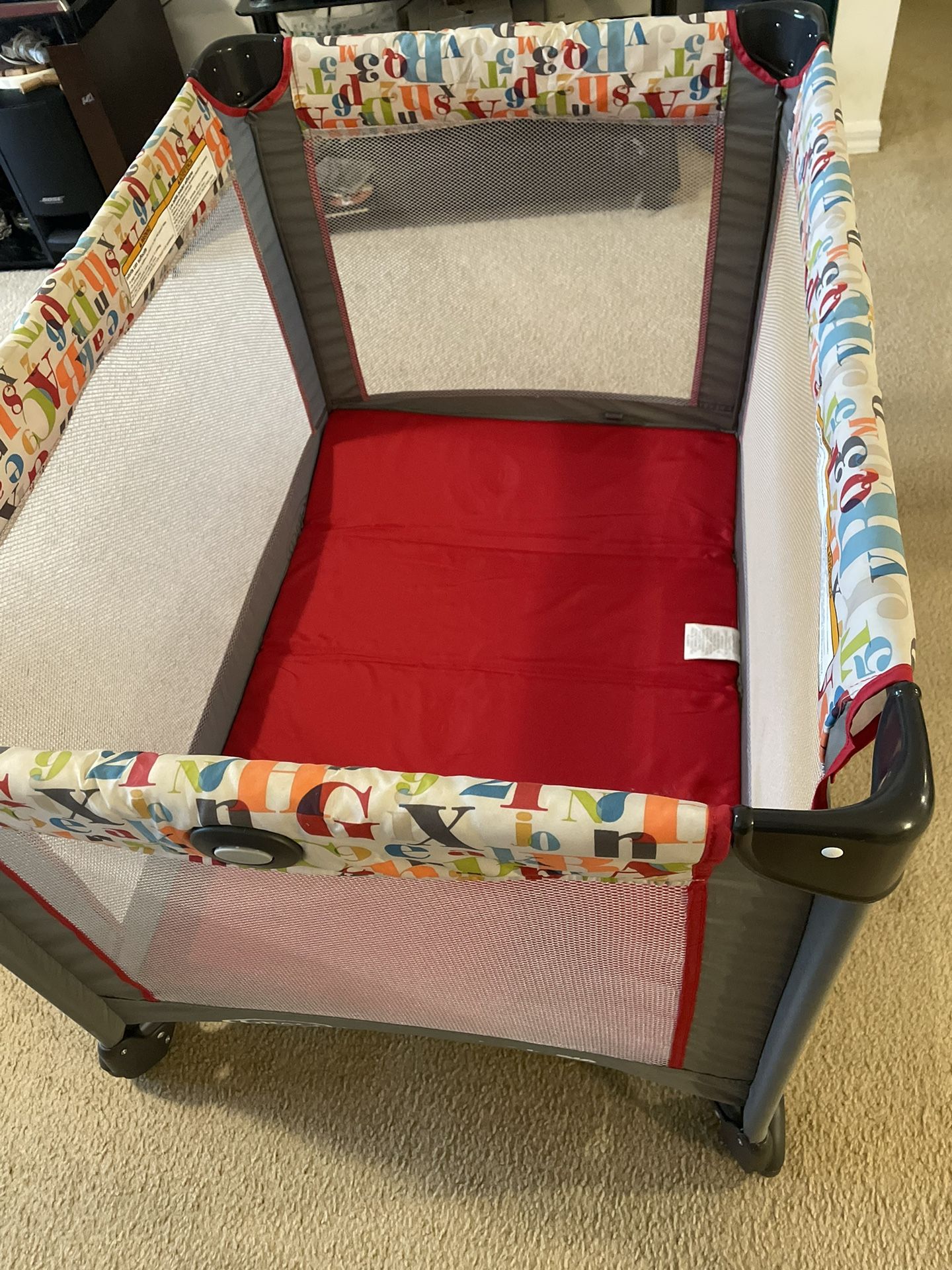 Pack and Play - Graco