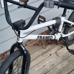 White Framed BMX Bike With Lock And Nightlight Included 