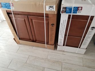 New Kitchen Cabinets
