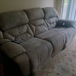 Sofa/ Recliner
