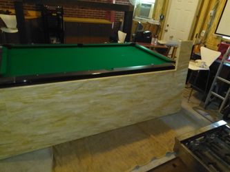 8'2" Bar top with pour rail.