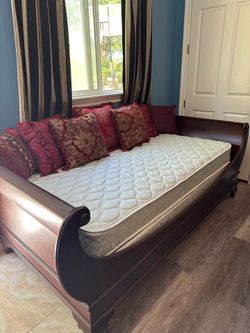 Pottery Barn Solid Wood Sleigh Daybed + Twin Mattress, Box Spring & Decorative Pillows