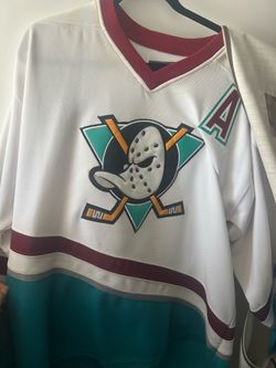 Signed Teemu Selanne jersey