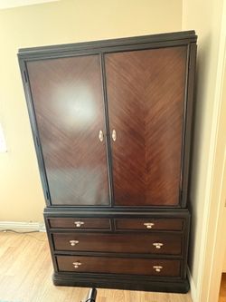 Hardwood chest cabinet