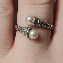 White Pearl Ring