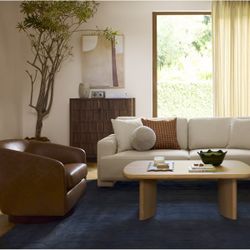 Set of 2 high quality Leather Accent Chairs NEW