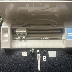 Heat Press, Silhouette Cameo 3 & Accessories 