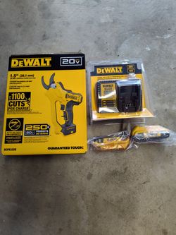 Dewalt 20V Max Cordless Pruner With DeWalt Charger 