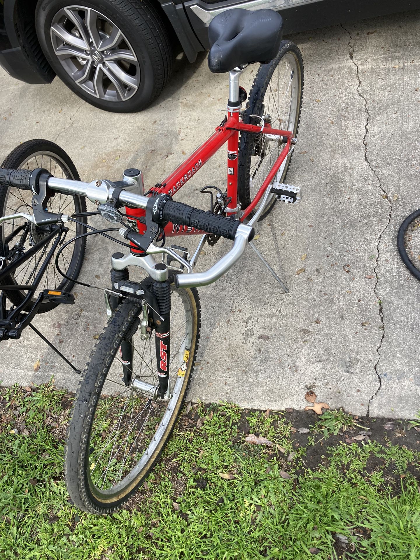 16” Nishiki Backroads Mountain Bike Hybrid Tires