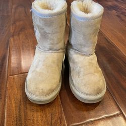 Uggs Kids Size W31