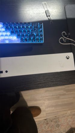 Xbox Series s (READ DESC)