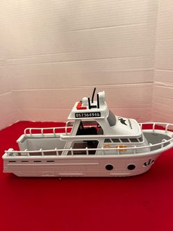 Animal planet life guard boat