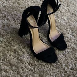 Size 6 Heels 