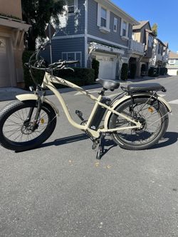 Coastal Cruiser E-Bike