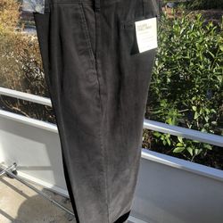 NWT Men’s W44” IN30” St. John’s Bay Sueded Twill Pant - Compare @$36