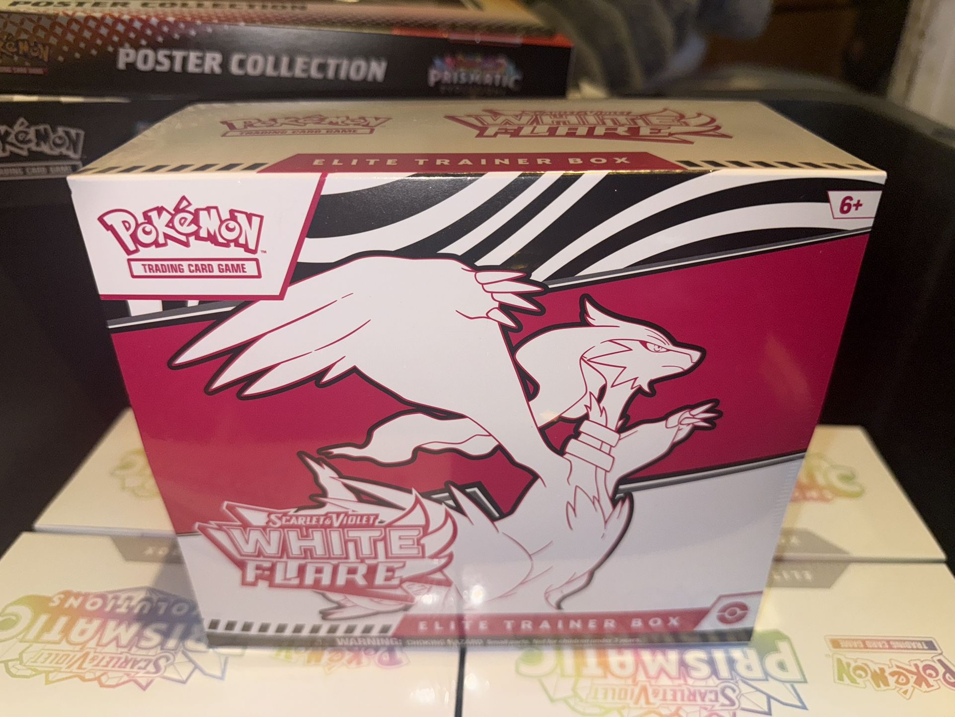 Pokemon White Flare Elite Trainer Box