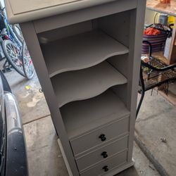 spinning vanity/organizer 