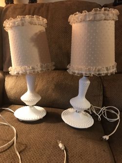 Vintage Hobnail Milk Glass Table Lamp